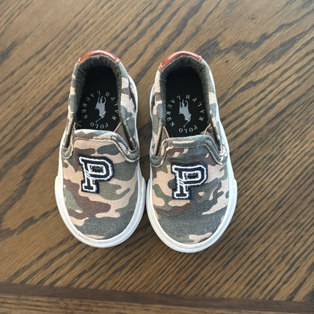 Polo slip ons